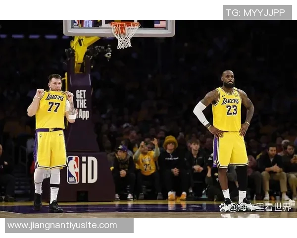 夸梅直言詹姆斯场上表现受限疲惫不堪难以回防影响湖人提速