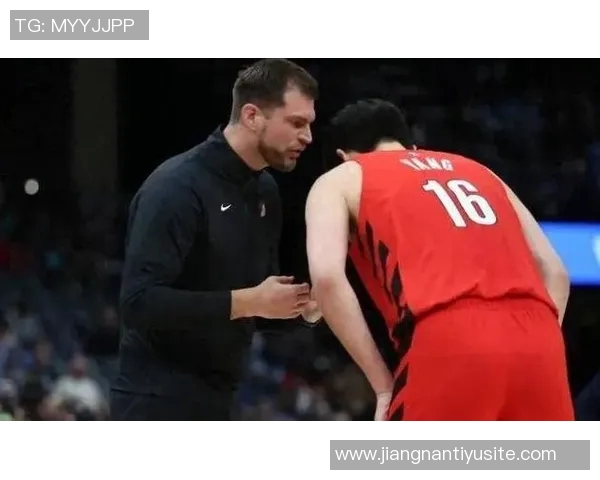 开拓者重建之路困境重重杨瀚森遭遇成长瓶颈与年轻人被忽视